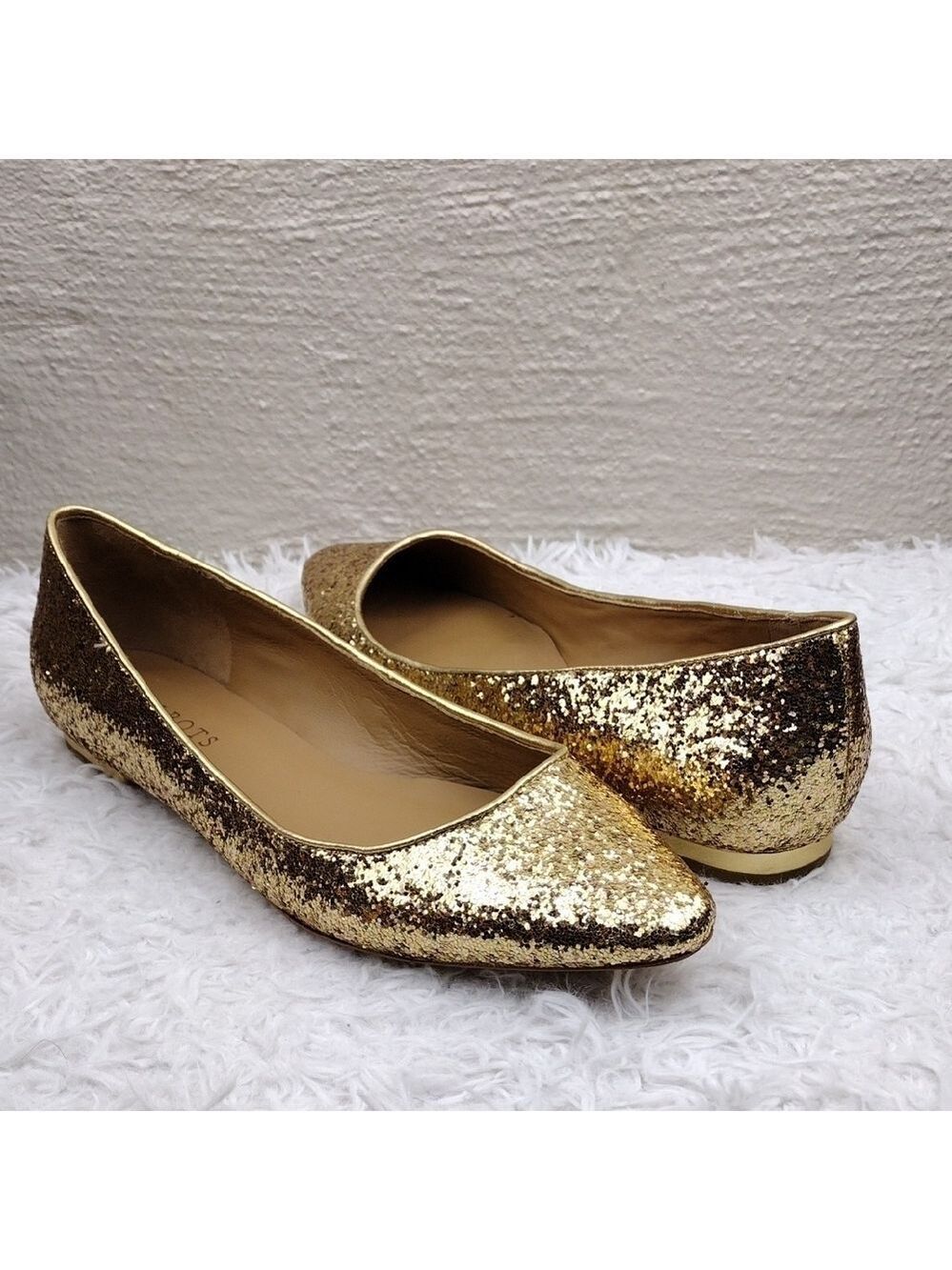 Talbots Gold Glitter Metallic Closed Almond Toe Slip On Leather Lined Flat Shoe - Picture 1 of 16